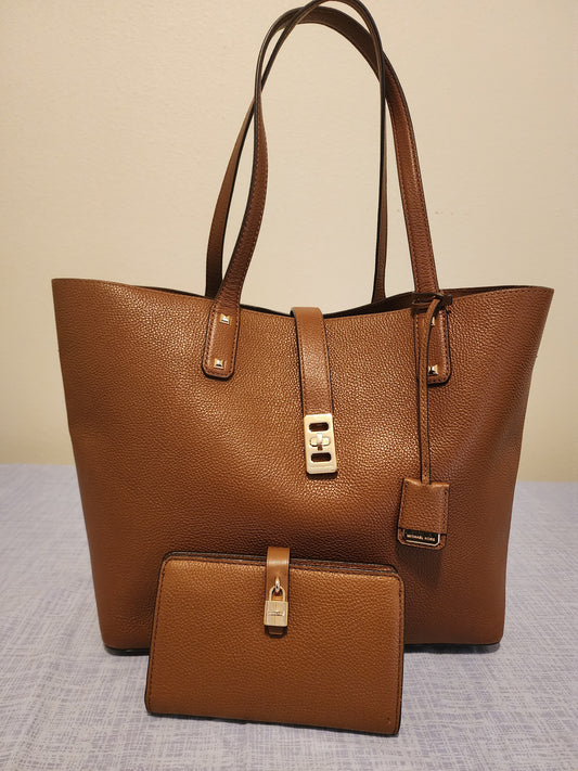 Michael Kors karson large carryall tote set